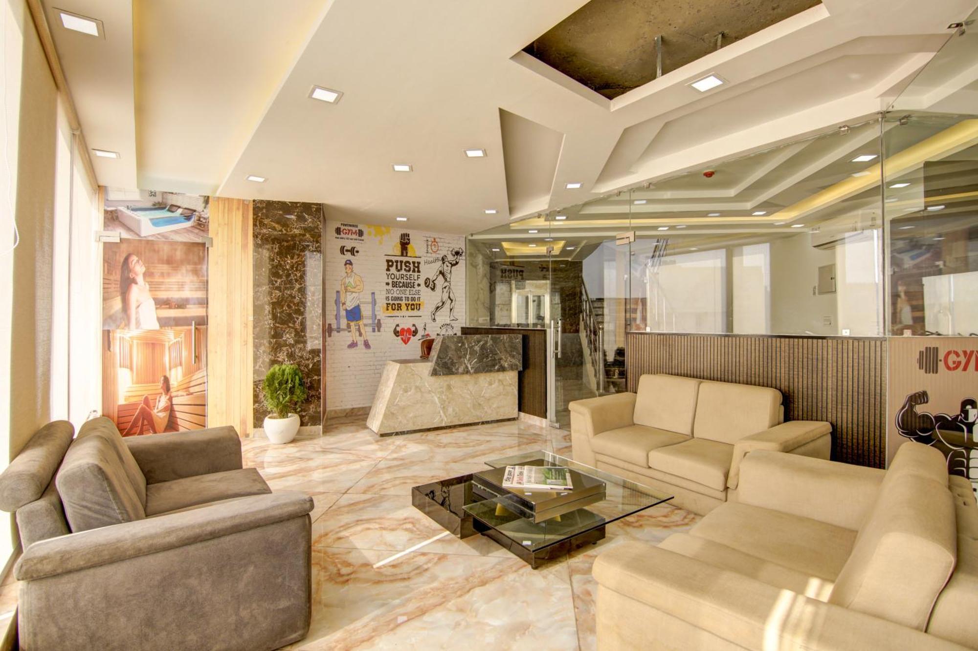 Hotel The Prithvi Near Delhi Airport 3*