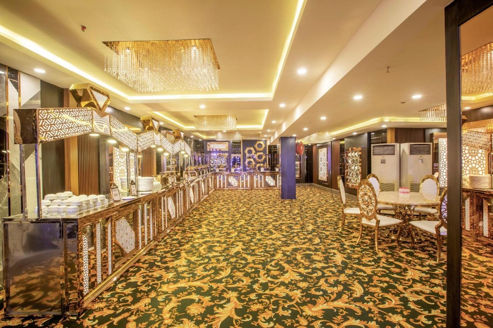 The Prithvi Near Delhi Airport 3*